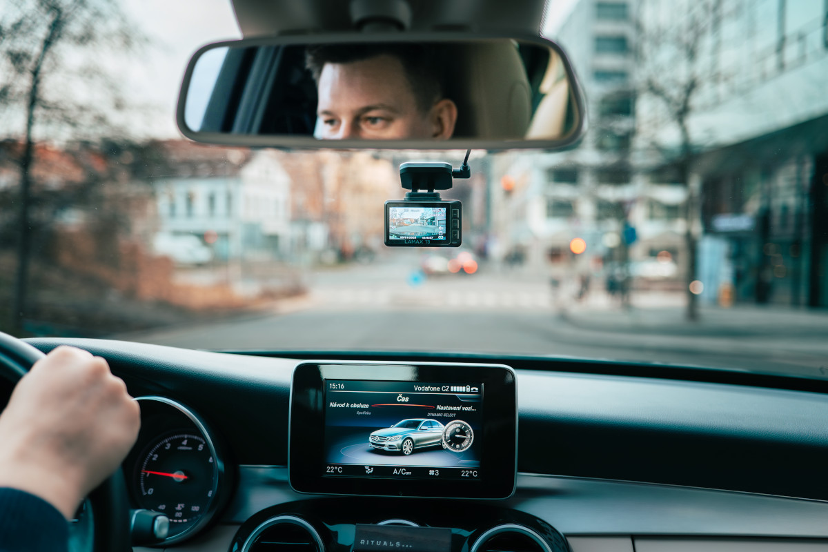 Sleek design & smart app connectivity